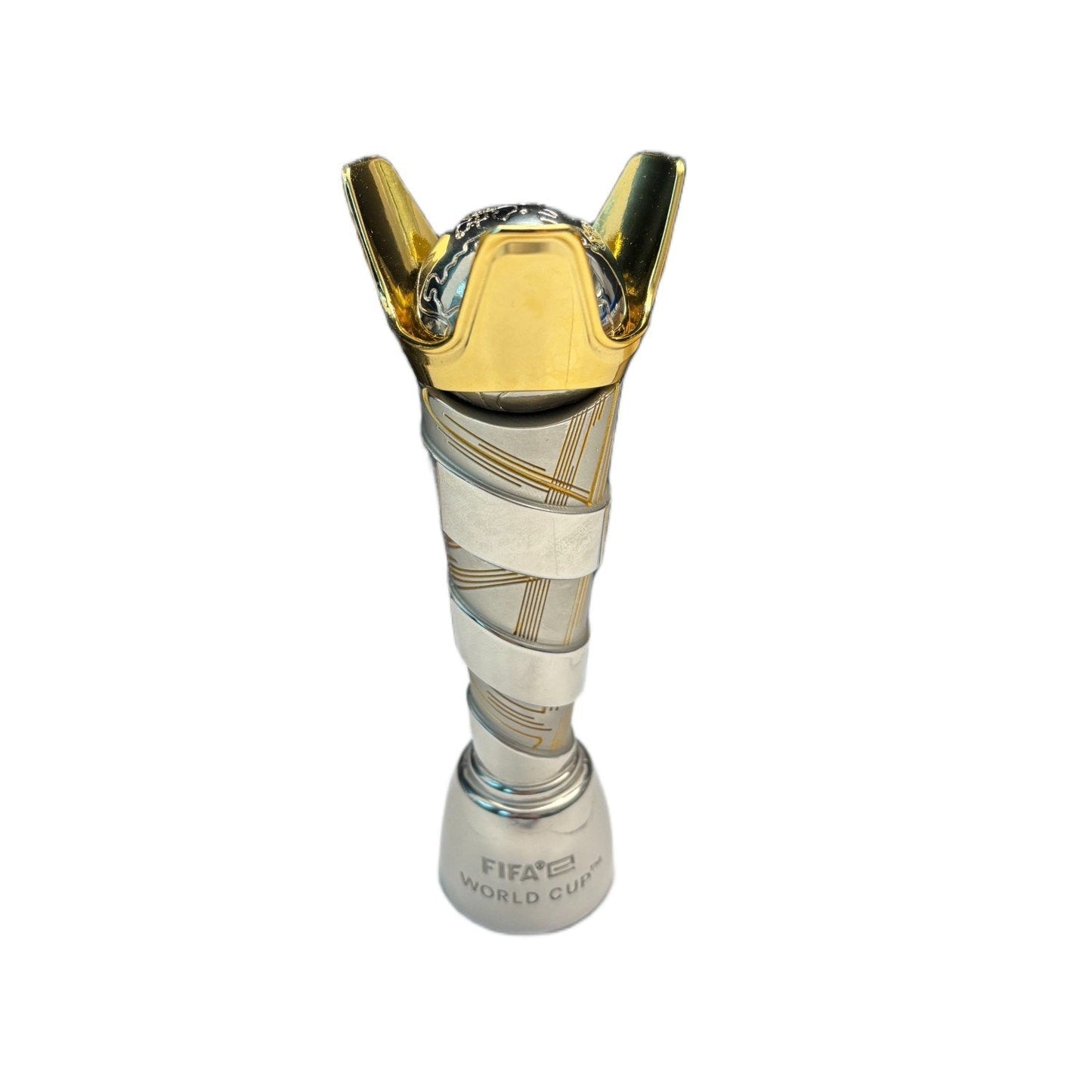 FIFAe Copa del Mundo 25™ 150mm Trofeo Réplica