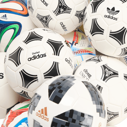 FIFA Copa Mundial™ Set Histórico Balón Mini