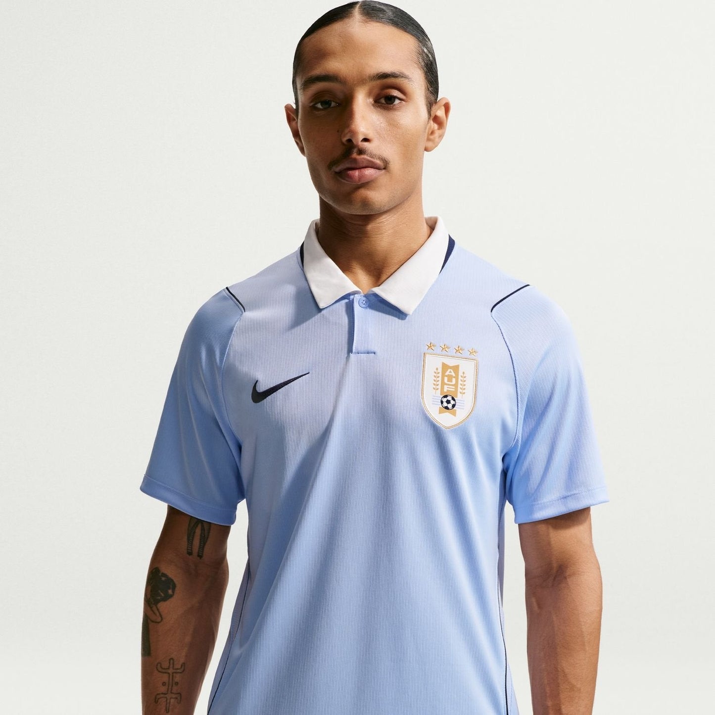 Uruguay 2026 Local Camiseta Auténtica - Hombre