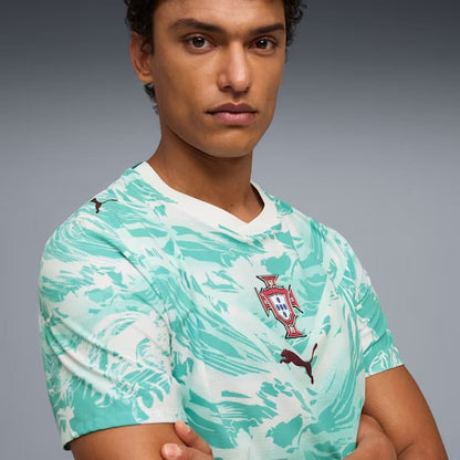PUMA Camiseta Visitante Auténtica Match Cristiano Ronaldo Portugal 2026 para Hombre (Blanco/Verde Laguna)