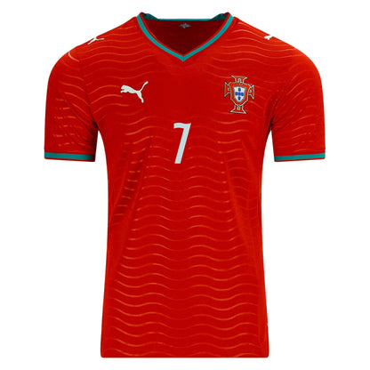 PUMA Camiseta Local Portugal Cristiano Ronaldo Copa Mundial 2026 para Hombre (Rojo Club/Verde Laguna)